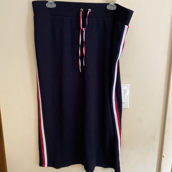 Tommy Hilfiger Dark Blue Midi Skirt with Red and White Stripes - Picture 2 of 2